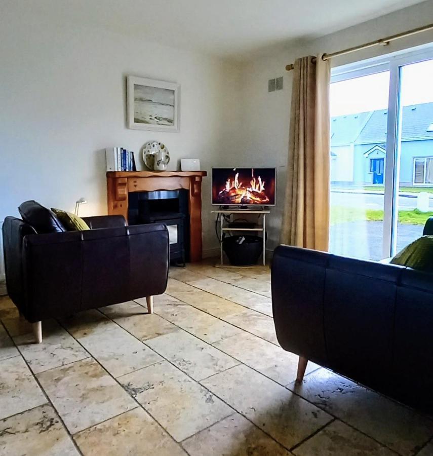 Cluain Uilinn Milltown Malbay Bagian luar foto
